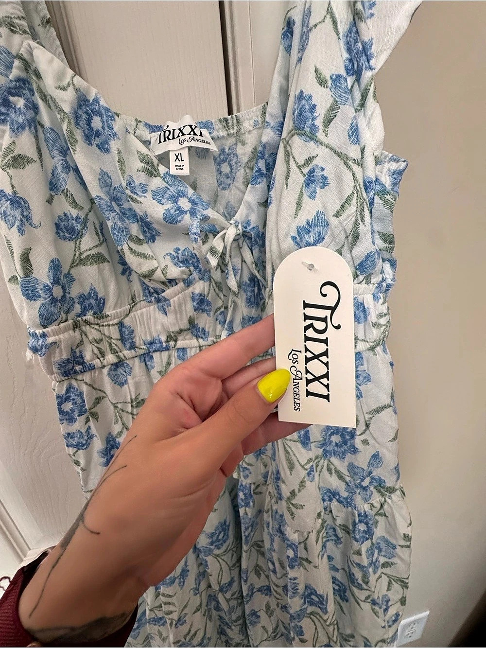 TRIXXI Floral Maxi Dress in White & Blue Size XL NWT - Picture 4 of 5